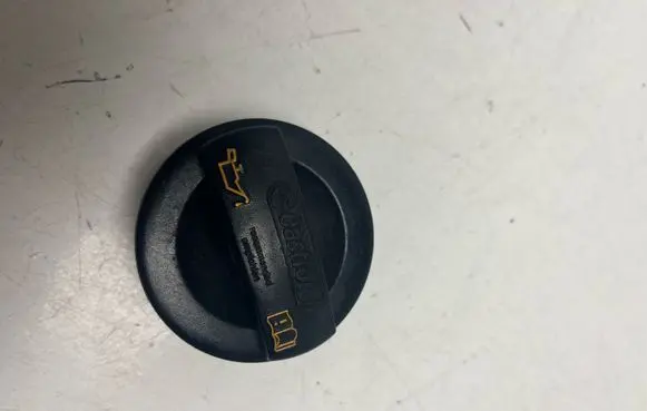 Audi A6 S6 C7 4G Oil filler cap 06C103485