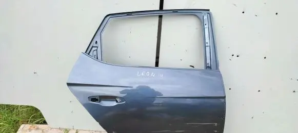 Seat Leon (5F) Rear door 5F4833056
