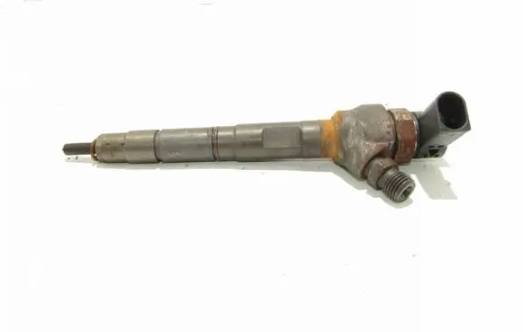 Skoda Octavia Mk3 (5E) Fuel injector 04L130277G