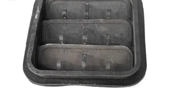 SsangYong Korando Quarter panel pressure vent 6810008100