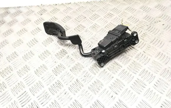 Audi A6 S6 C6 4F Accelerator throttle pedal 4F2721523 6PV00898402