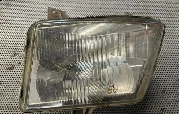 Mercedes-Benz Vito Viano W638 Headlight/headlamp