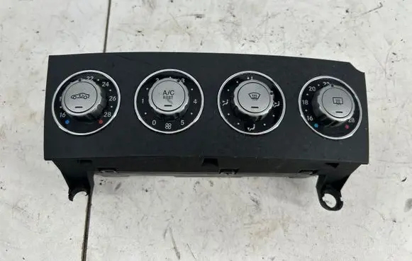 Mercedes-Benz SLK R170 Climate control unit A1718300785 986952