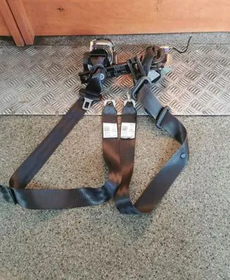 Skoda Yeti (5L) Front seatbelt 5L2857701B