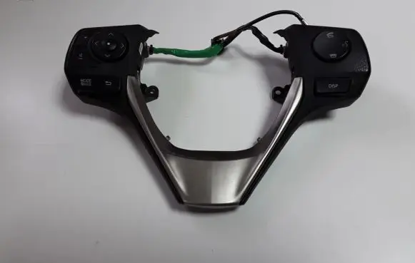 Toyota RAV 4 (XA40) Steering wheel buttons/switches 75E566