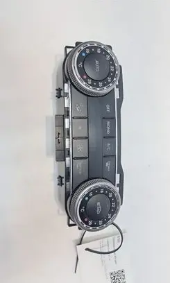 Mercedes-Benz C W204 Climate control unit 2048300590 A2048300590