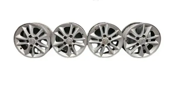 Hyundai i30 R15 alloy rim 