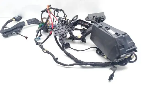Volvo XC40 Engine installation wiring loom 9401961 32331868 32356219