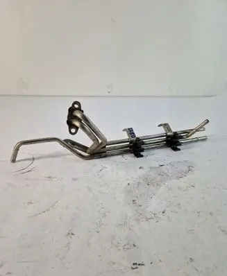 Fuel injector supply line/pipe