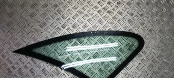 Citroen Xsara Picasso Rear side window