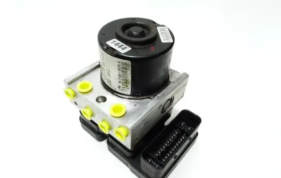 Toyota Yaris ABS Pump 445100D030 06210205164