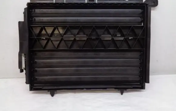 Opel Mokka B Intercooler air channel guide 9836865380