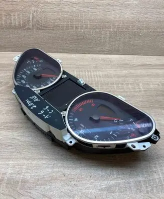 Audi A6 S6 C6 4F Speedometer (instrument cluster) 4F0920950 4F0910900C