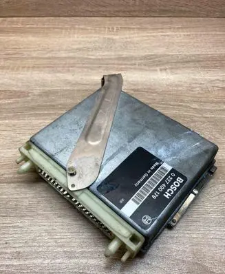Volvo 850 Engine control unit/module ECU P06845003 0227400179