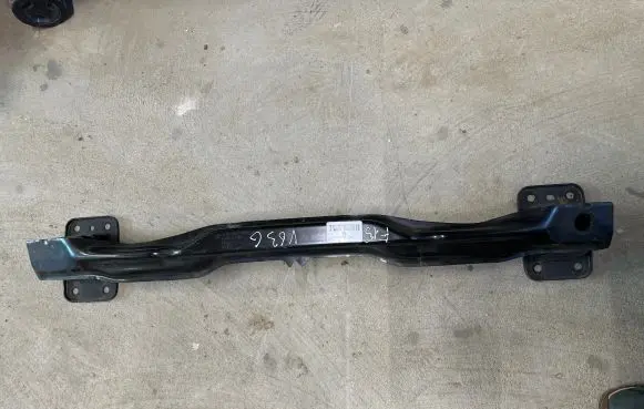 BMW X5 F15 Front bumper cross member 16067310 7315962