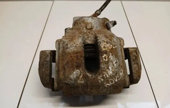 Land Rover Range Rover L322 Front brake caliper
