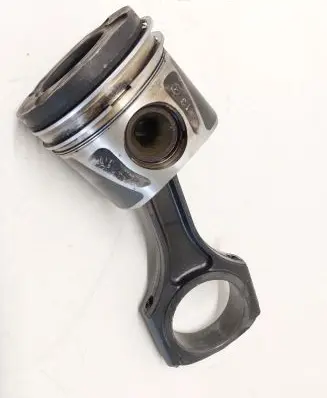 Mercedes-Benz CLA C117 X117 W117 Piston with connecting rod A6510083