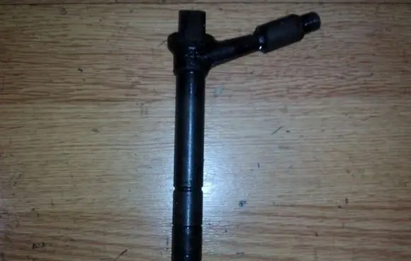Fuel injector