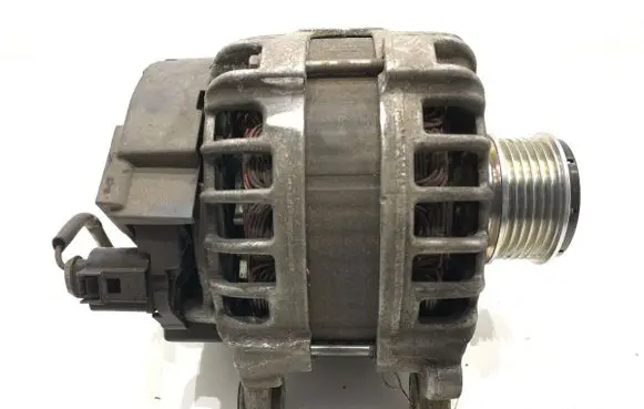Volkswagen PASSAT CC Generator/alternator 03L903024F