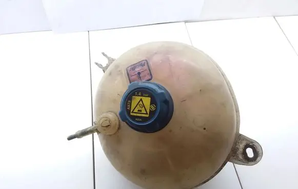 Fiat Stilo Coolant expansion tank/reservoir 51722078 16931843