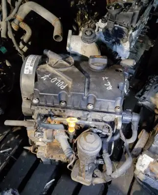 Volkswagen Polo IV 9N3 Engine 045103021N BNM