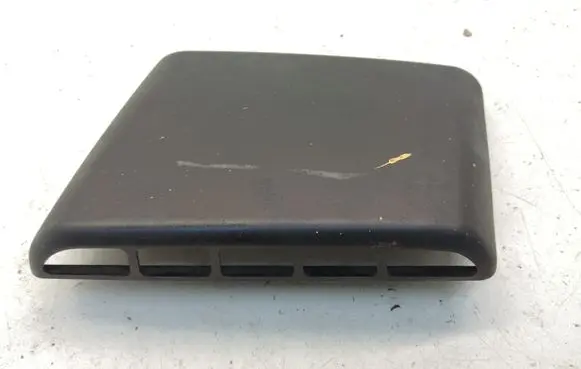 Ford Transit Quarter panel pressure vent 95VBH403C14AC