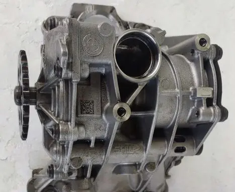 BMW X3 G01 Oil pump 8579944