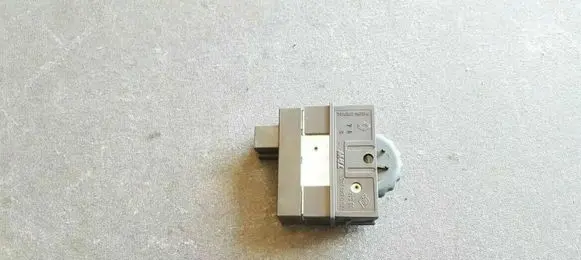 Renault Scenic I Headlight level height control switch 7700841245