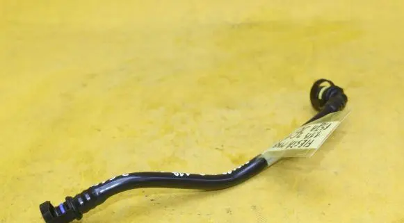 Ford Focus Breather valve H1BG-6758-BA