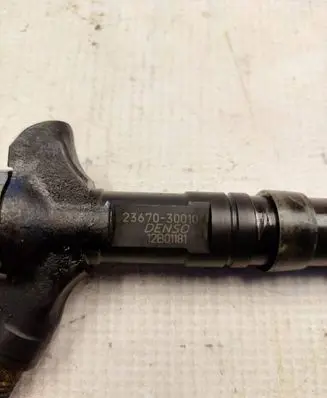 Toyota Land Cruiser (HDJ90) Fuel injector 2367030010 12B01181