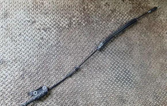 Gear shift cable linkage
