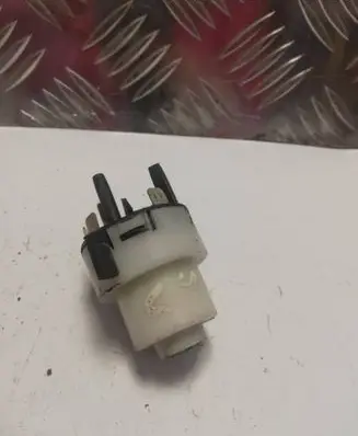 Audi A3 S3 8L Ignition lock 822730