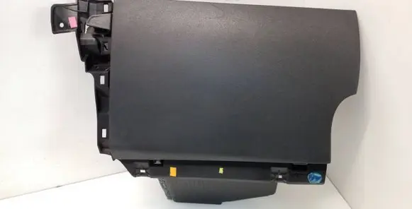 Glove box