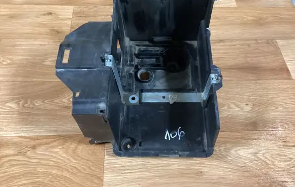 Ford Focus Battery box tray 3M5110723A 3M5110723AD