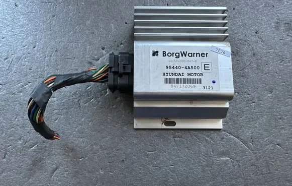 Hyundai Terracan Gearbox control unit/module 954404A500