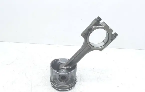 Volvo XC90 Piston with connecting rod