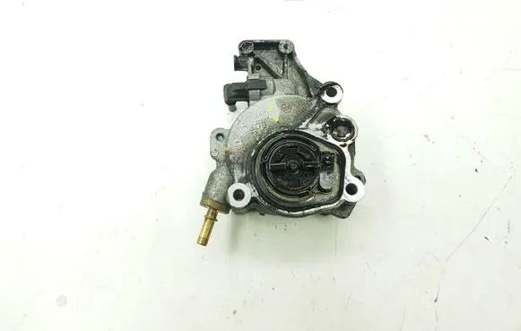 Mitsubishi Outlander Vacuum pump D171B