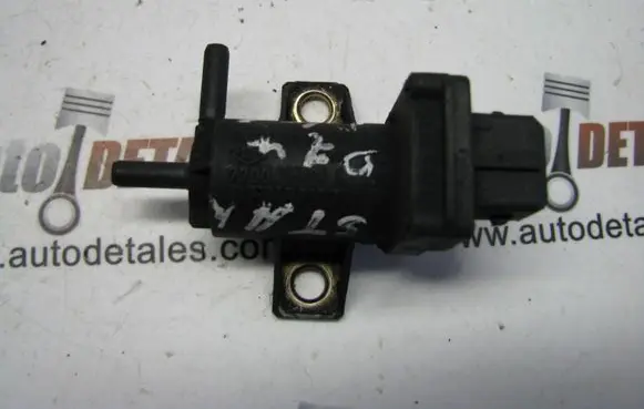 Vacuum valve