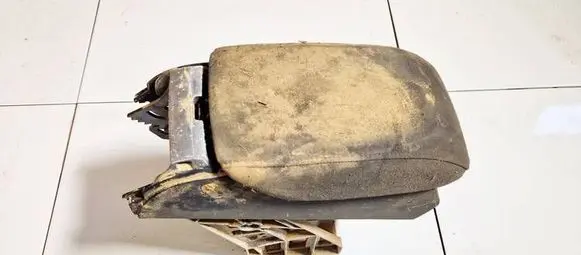 Audi Q3 8U Armrest 8u0864981d 8u0.864.981.d