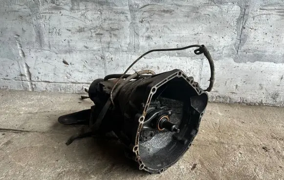 Mercedes-Benz W123 Manual 5 speed gearbox