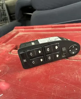 Electric window control switch