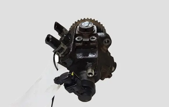 Opel Insignia A Fuel injection high pressure pump 0445010193 55571005 0928400680
