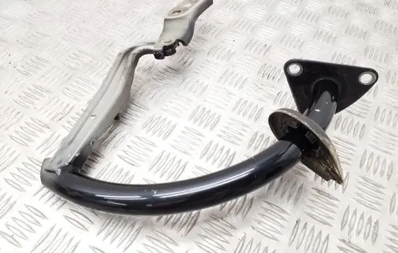 Volkswagen PASSAT B6 Tailgate/trunk/boot hinge 3C5827301