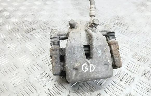 Toyota Corolla Verso E121 Rear brake caliper 