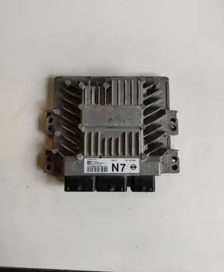 Nissan Qashqai+2 Engine control unit/module 23710JD58C