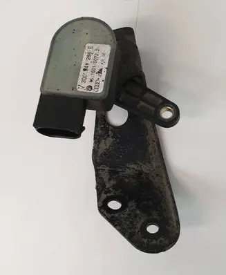 Headlight/headlamp level sensor
