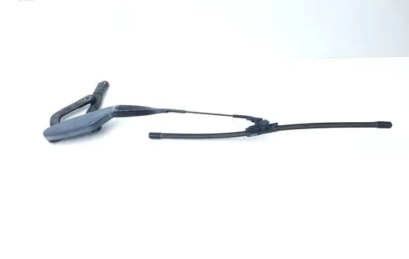 Mercedes-Benz CLS C219 Front wiper blade arm A2118240049