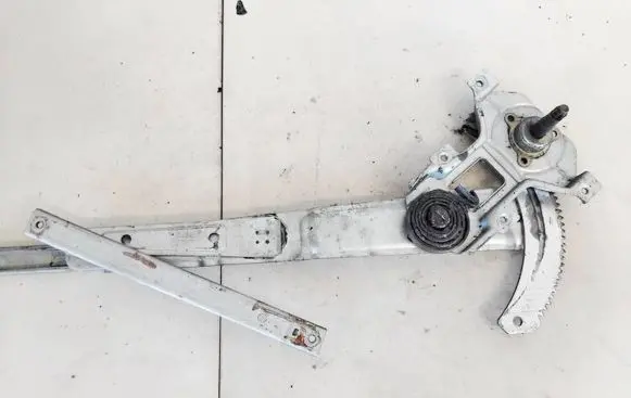 Mitsubishi Pajero Sliding door window regulator with motor