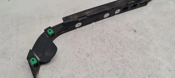 Opel Astra G Rear bumper mounting bracket 90559530