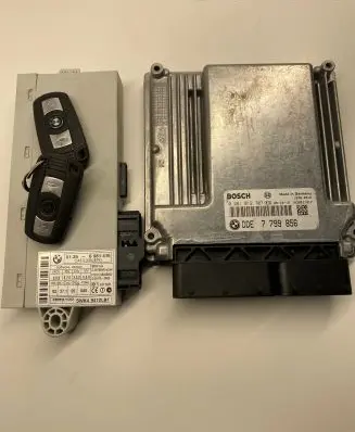 BMW 5 E60 E61 Engine ECU kit and lock set 7799856 0281012707 1039S11317